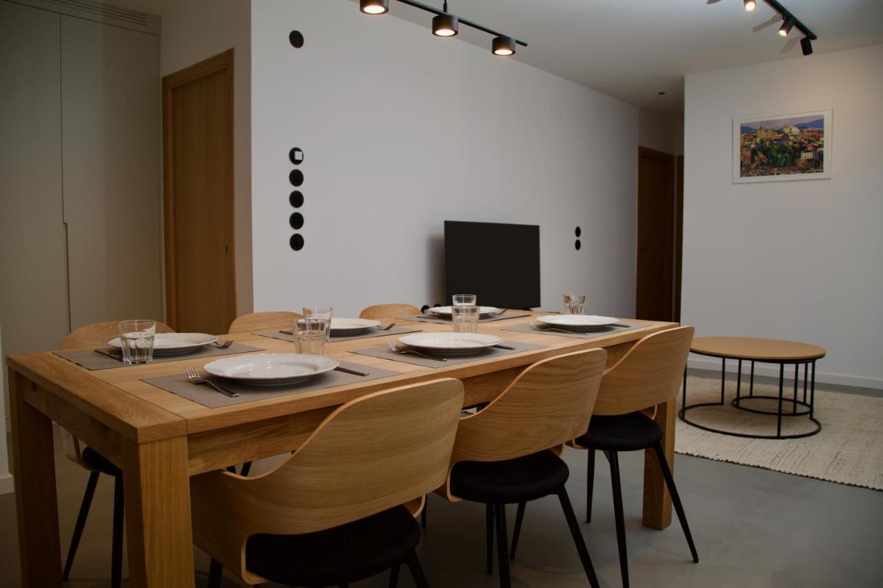 Suite 101 - 2 Bedroom Suite At Amando Perez Suites Ribadeo Extérieur photo