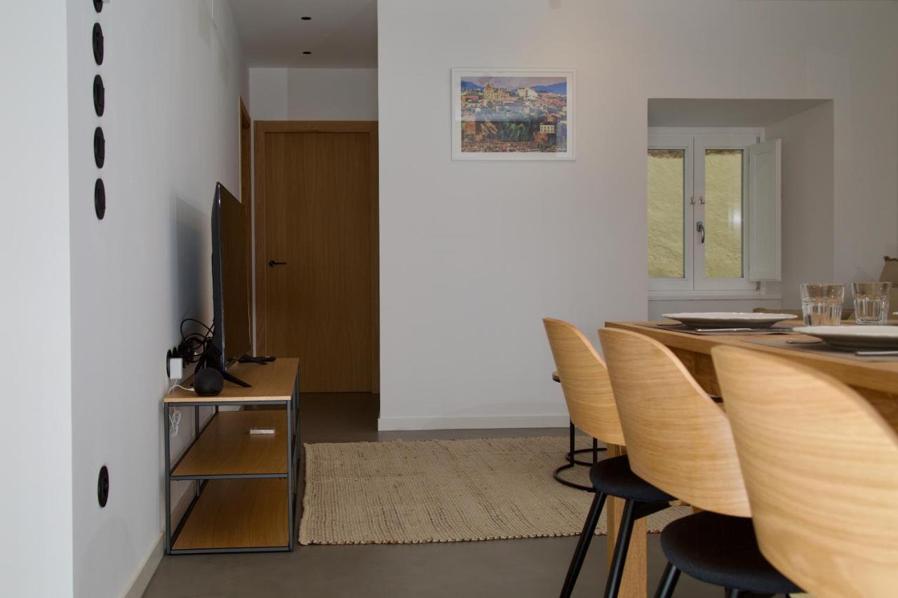 Suite 101 - 2 Bedroom Suite At Amando Perez Suites Ribadeo Extérieur photo