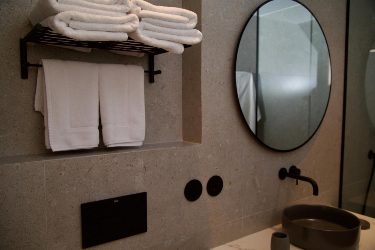 Suite 101 - 2 Bedroom Suite At Amando Perez Suites Ribadeo Extérieur photo